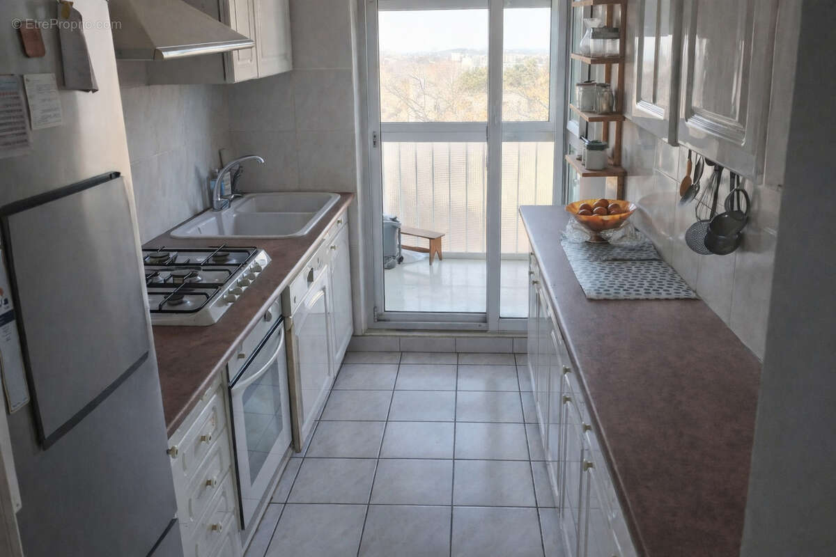 Appartement à MARSEILLE-13E
