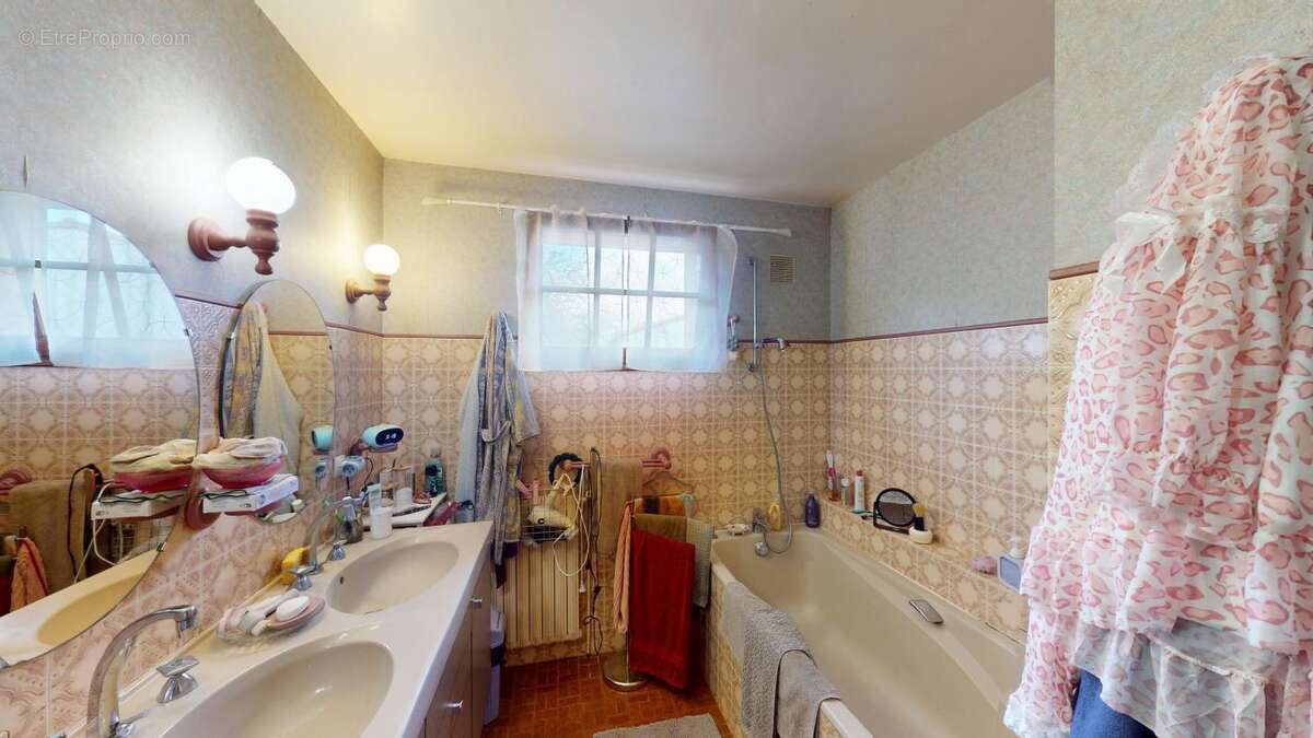 Maison à BEAUMONT-HAGUE