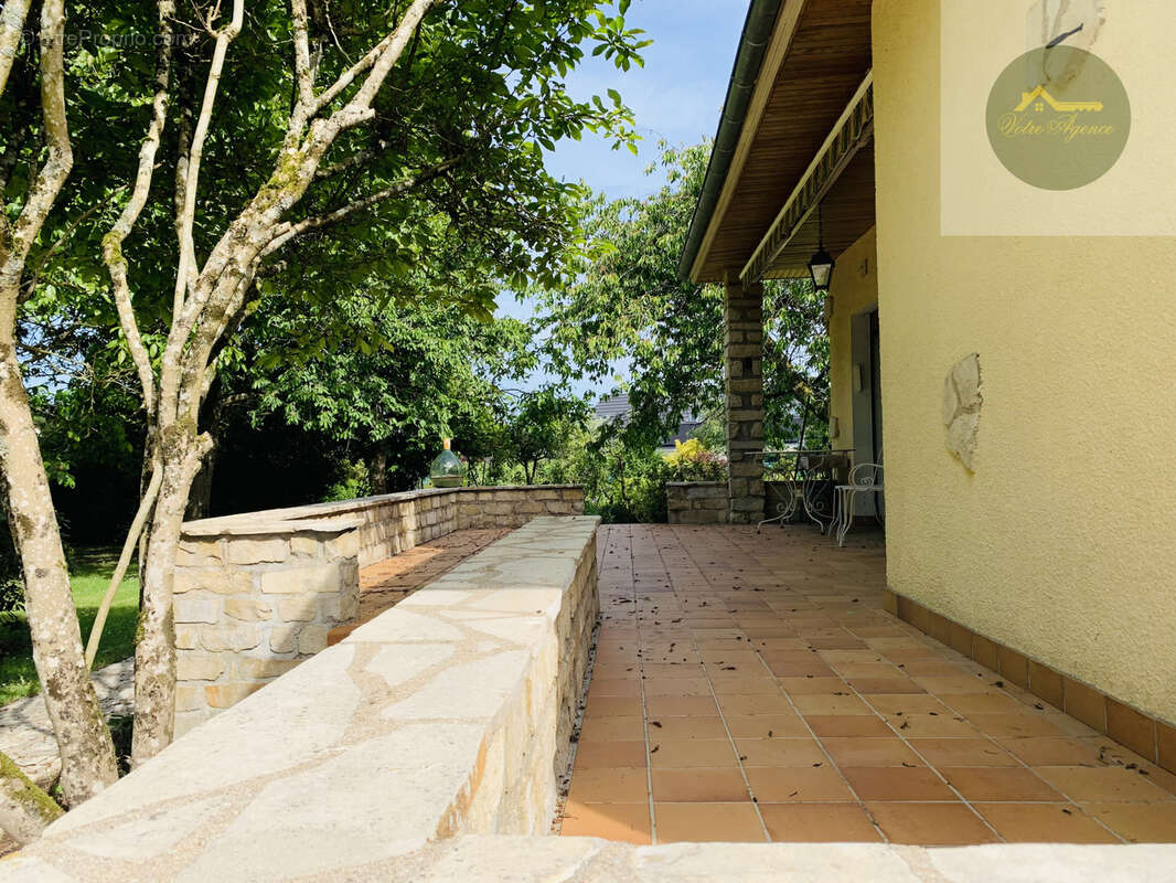 Maison à CHEROY