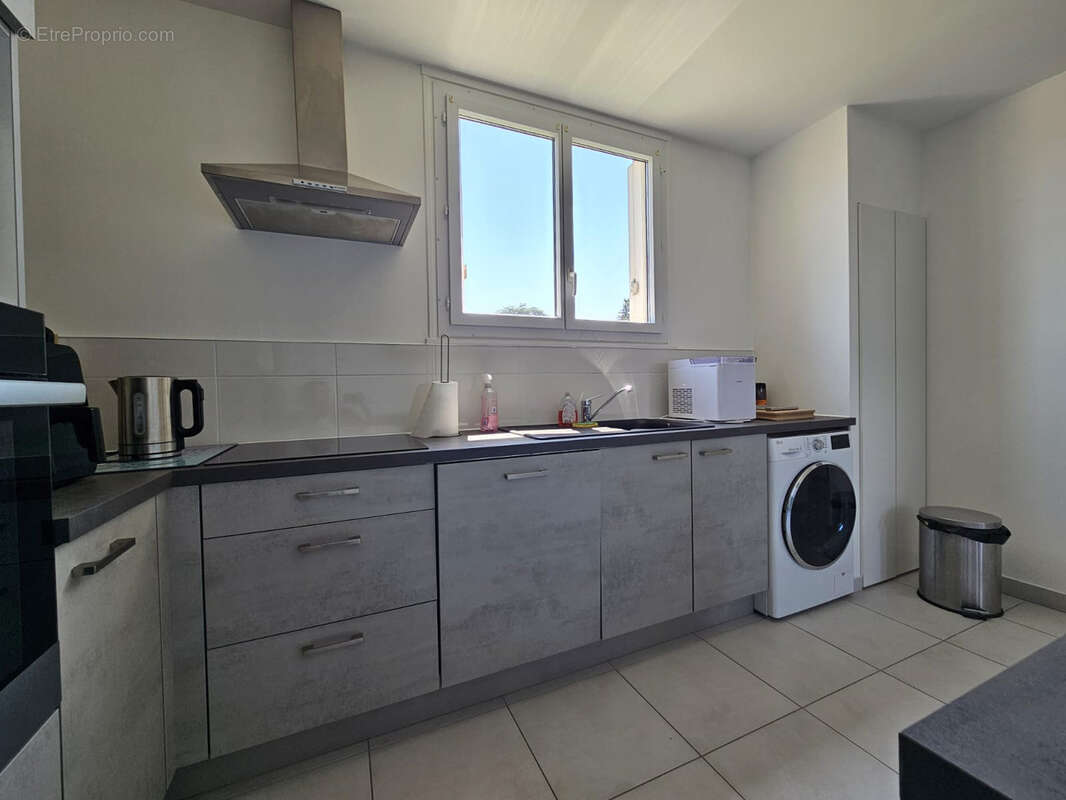 Appartement F3 bis lumineux avec terrasse, garage et cave - Quartier Malus à Bourges - photo 5