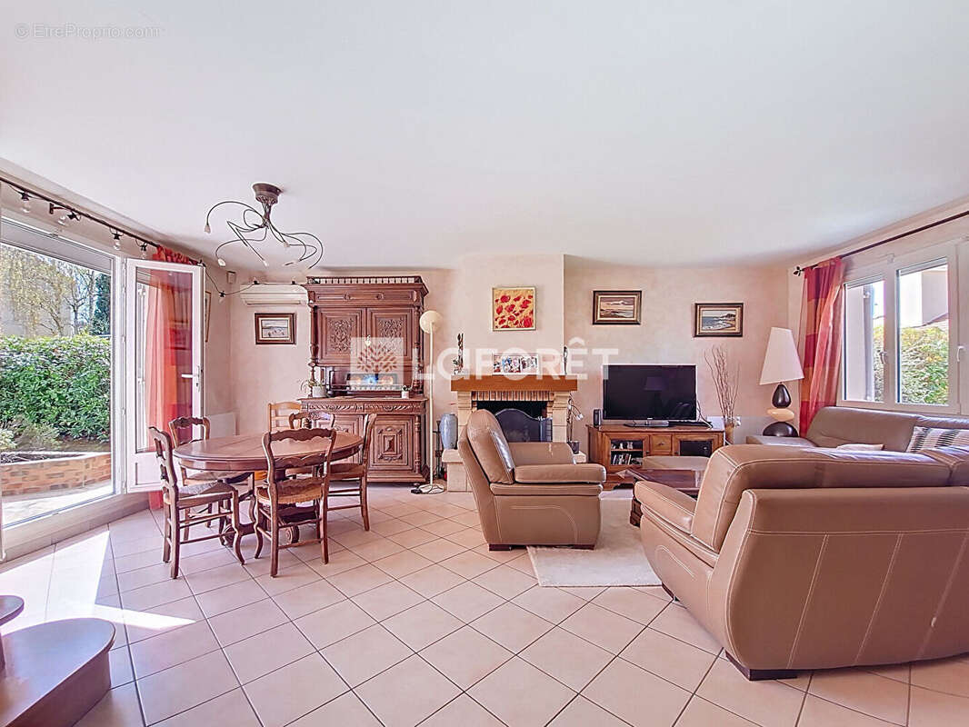 Maison à VERNEUIL-SUR-SEINE