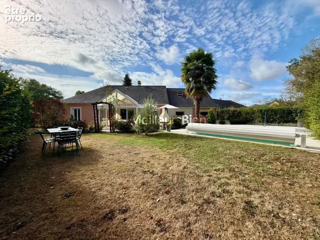 Maison de plain-pied 134 m² – 3/4 chambres – Piscine chauffée – Terrain 1 352 m² – La Bazouge-des-Alleux - photo 13