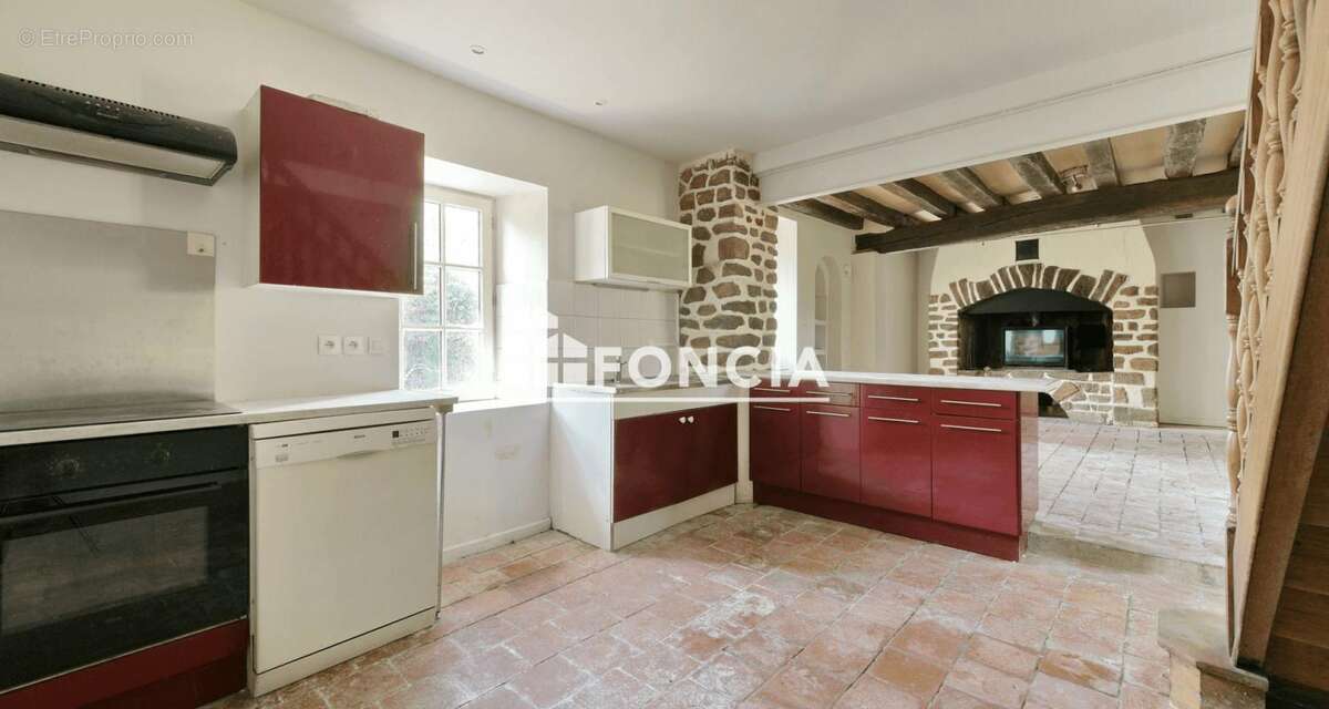 Maison à SAINT-MARCEAU