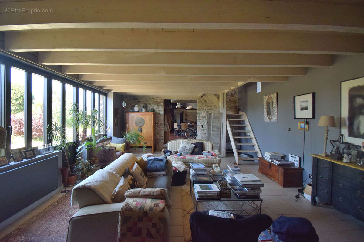 Maison à ROCHESERVIERE