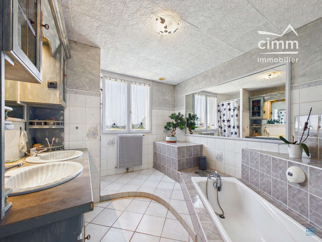 Maison 188 m² à Blou  - photo 5