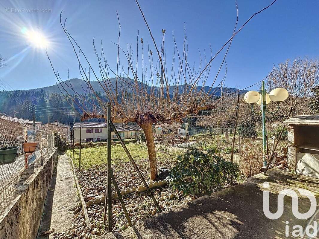 Photo 2 - Maison à SAINT-LAURENT-DE-CERDANS