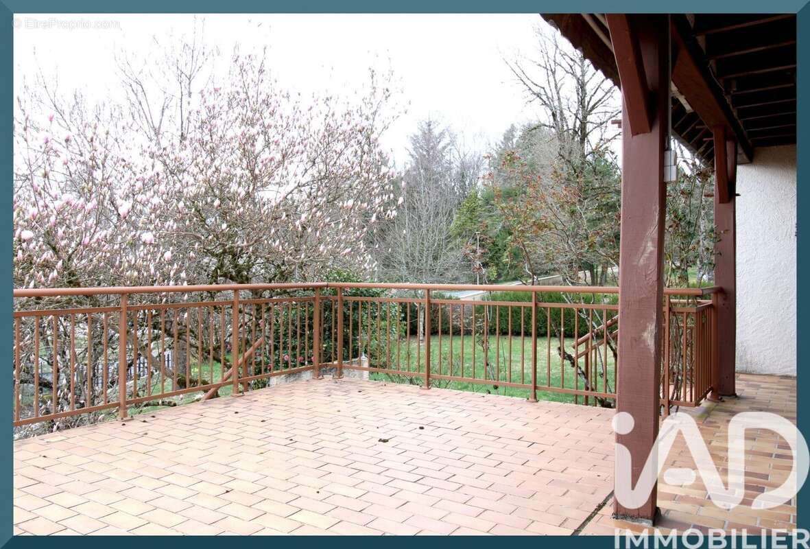 Maison 180 m² à Sarran  - photo 6