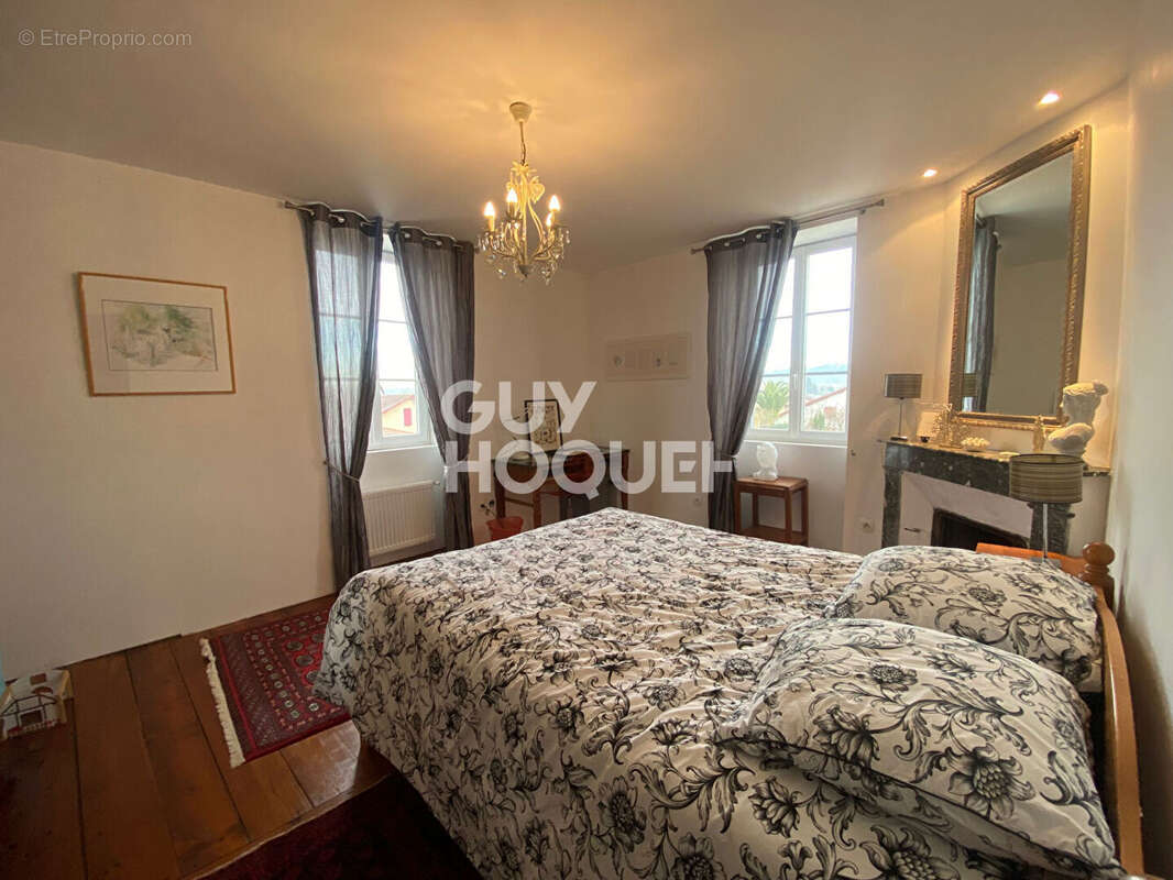 Maison à PEYREHORADE