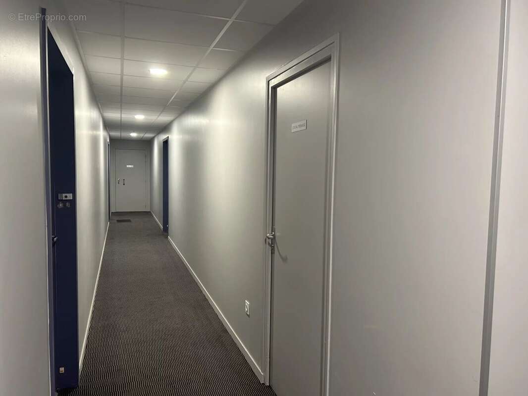 Appartement f3 neuville centre - photo 4