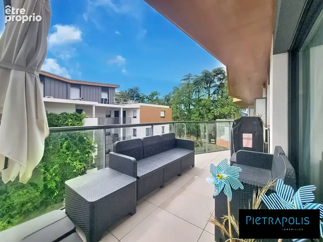 Appartement à DECINES-CHARPIEU