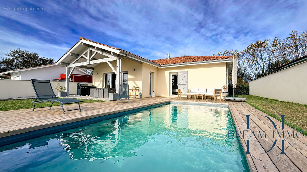 Maison à SAINTE-MARIE-DE-GOSSE