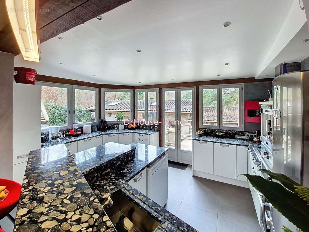 Maison 155 m² à Saint-Cyr-Sous-Dourdan  - photo 31