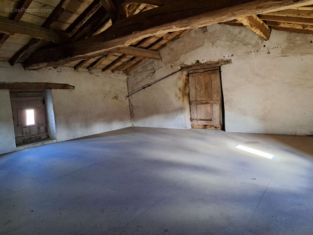 Maison à LA REGRIPPIERE