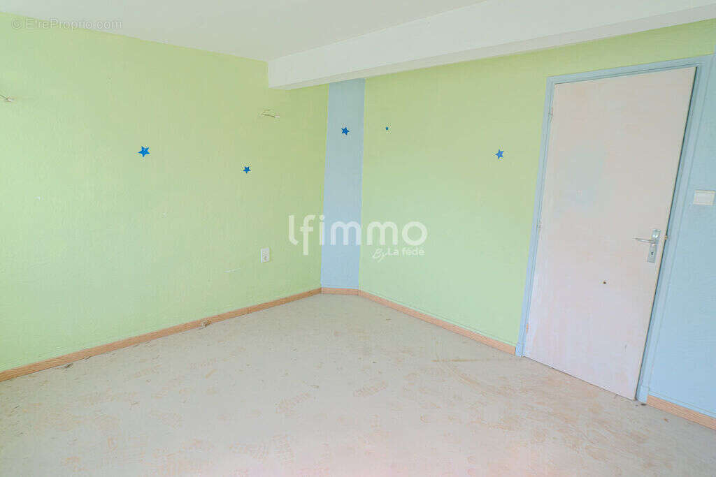Maison en pierre fort potentiel de rénovation - photo 4