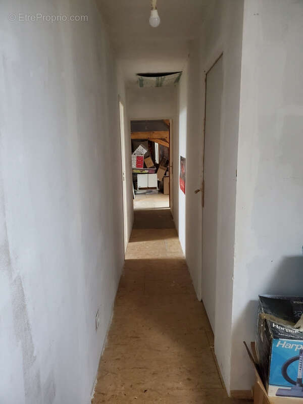 Maison à SAINT-GRATIEN-SAVIGNY