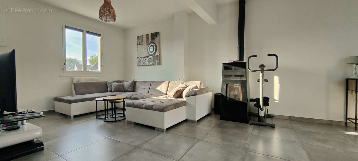 Maison à MOUSSY-LE-VIEUX