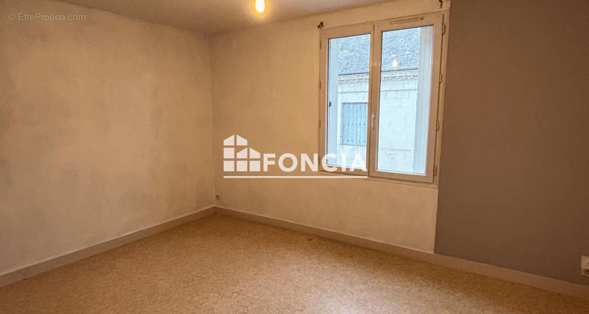 Maison à AZAY-LE-RIDEAU