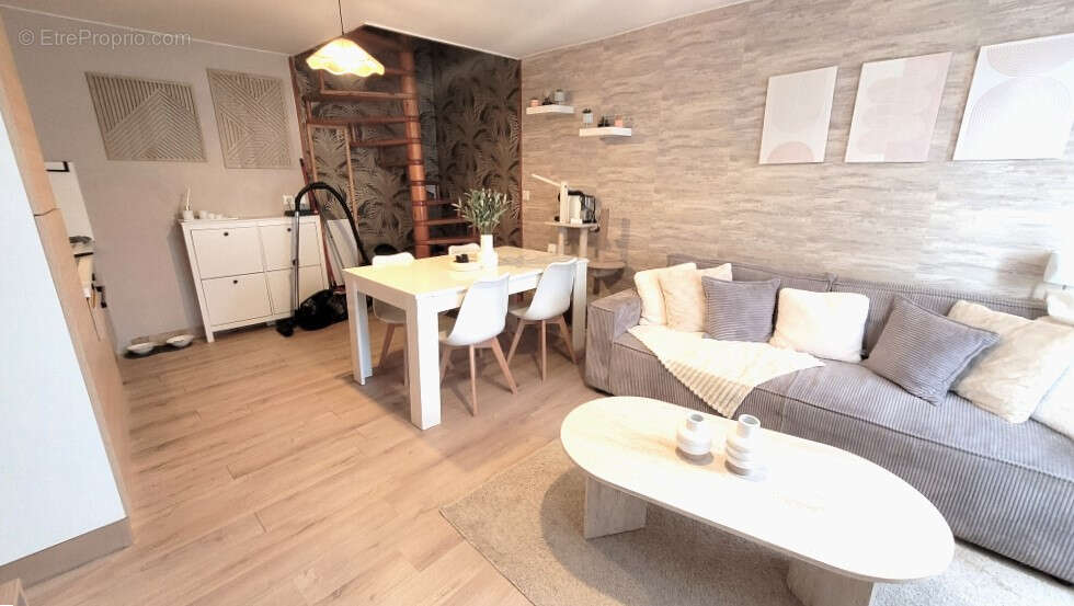 Maison à GRENTHEVILLE