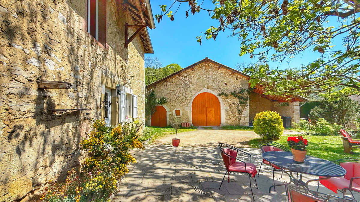 Maison à SAINT-AUPRE