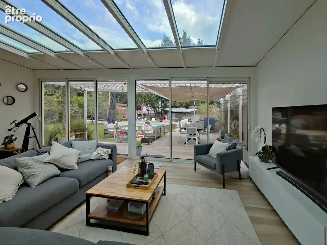 SAUCATS - Maison de 156 m² sur un terrain de 900 m² - photo 8