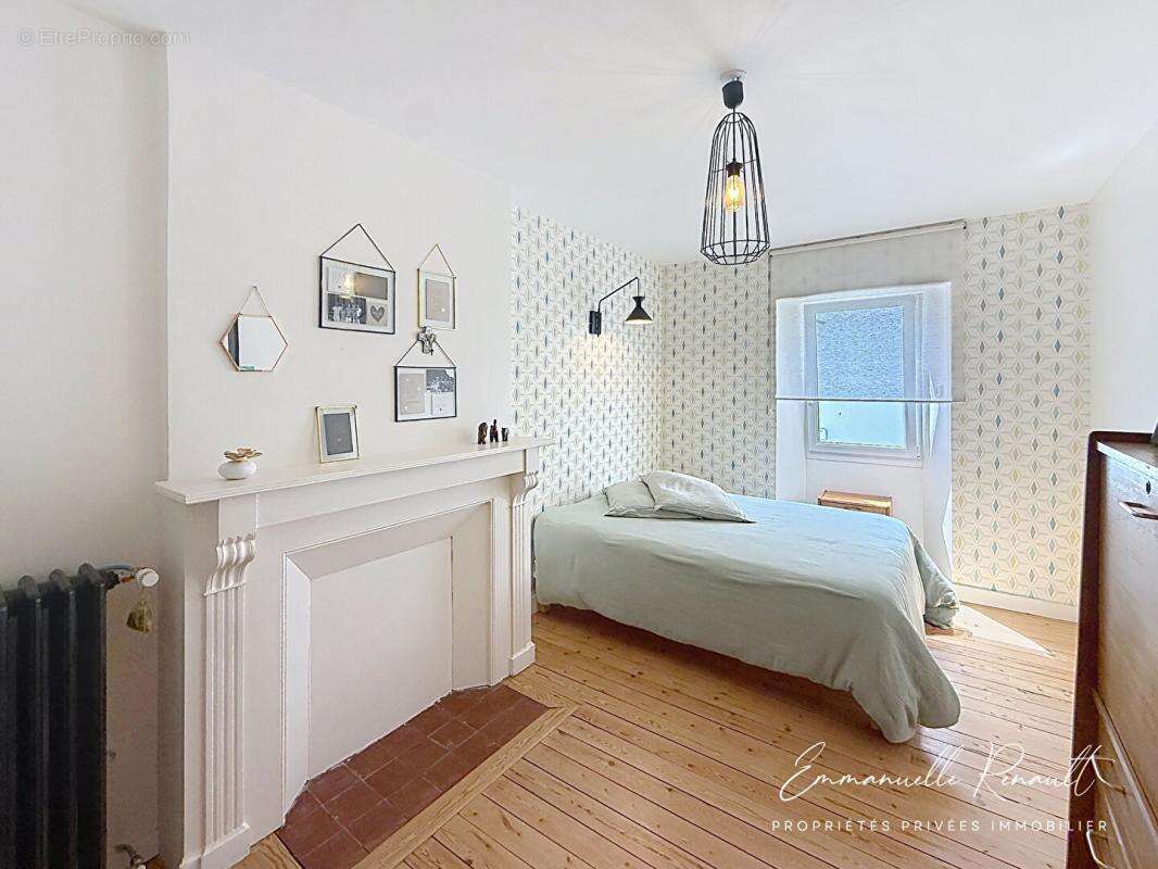 Sarzeau centre · Propriété de caractère, jardin clos et piscine - photo 13