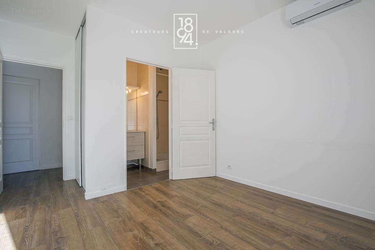 Appartement à MARSEILLE-8E