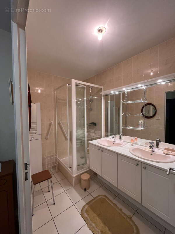 Appartement à MOULINS