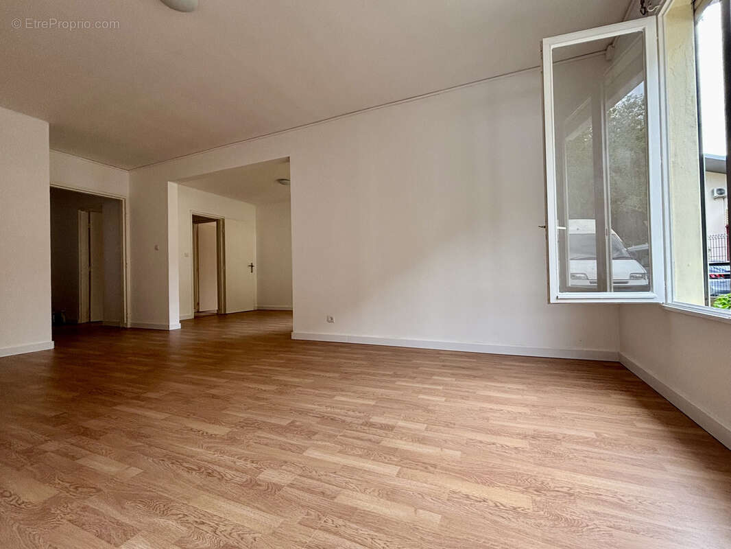 Appartement à SAINT-DENIS
