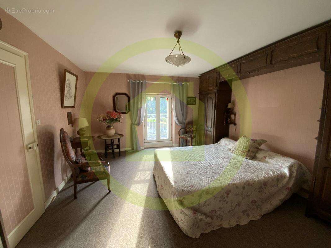 Maison à GENOUILLAC