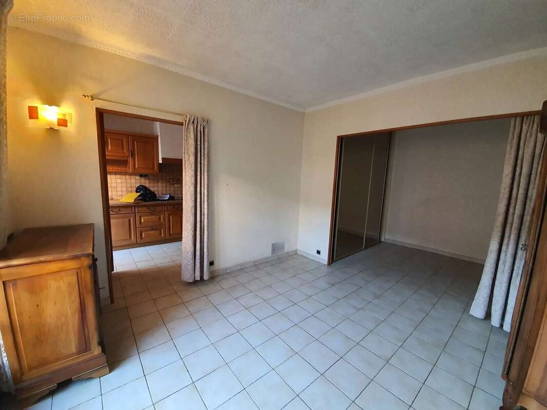 Appartement à MARSEILLE-14E