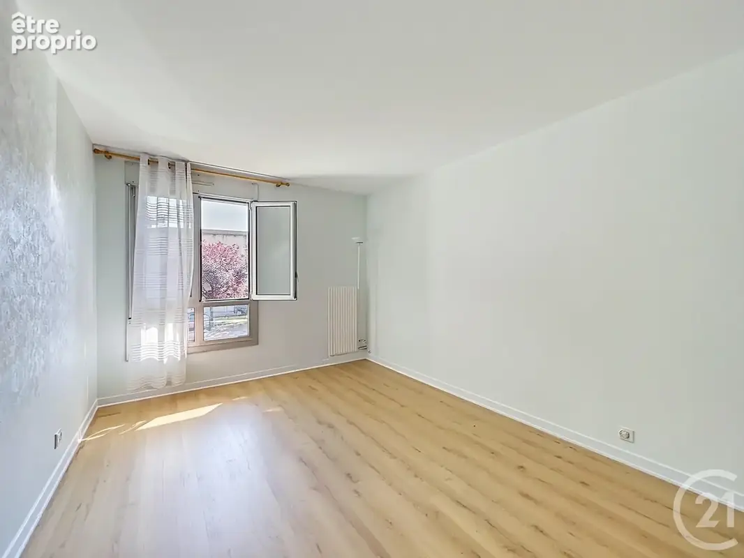 Appartement 5 pièces 91 m² à vendre à Troyes (10000) - photo 5