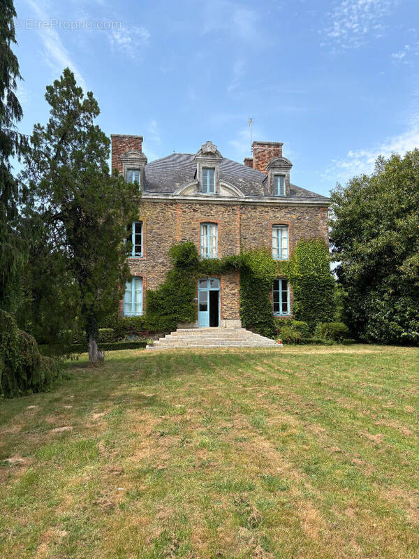 Maison à LES BRULAIS