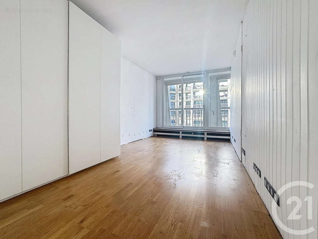 Appartement à PARIS-20E