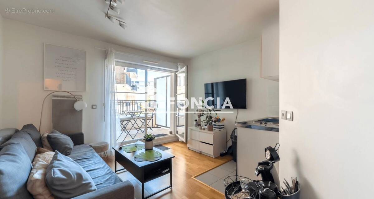 Appartement à LA GARENNE-COLOMBES