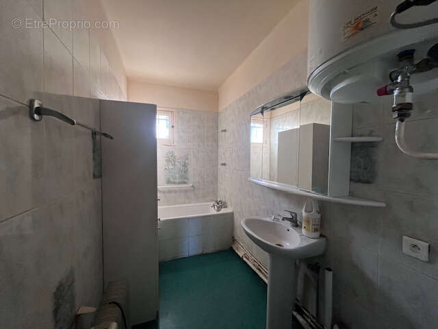 Appartement à PEYROLLES-EN-PROVENCE