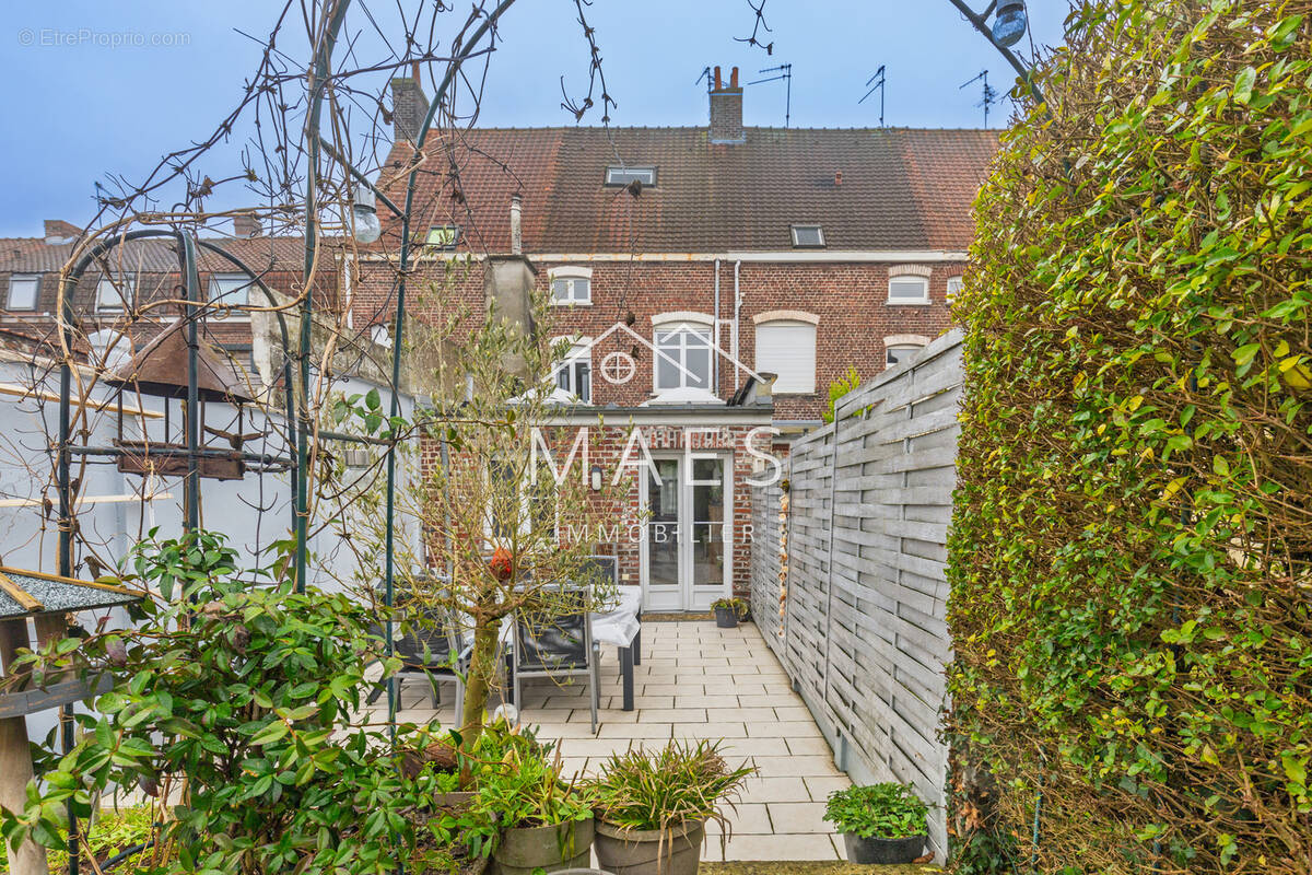 Maison à WAMBRECHIES