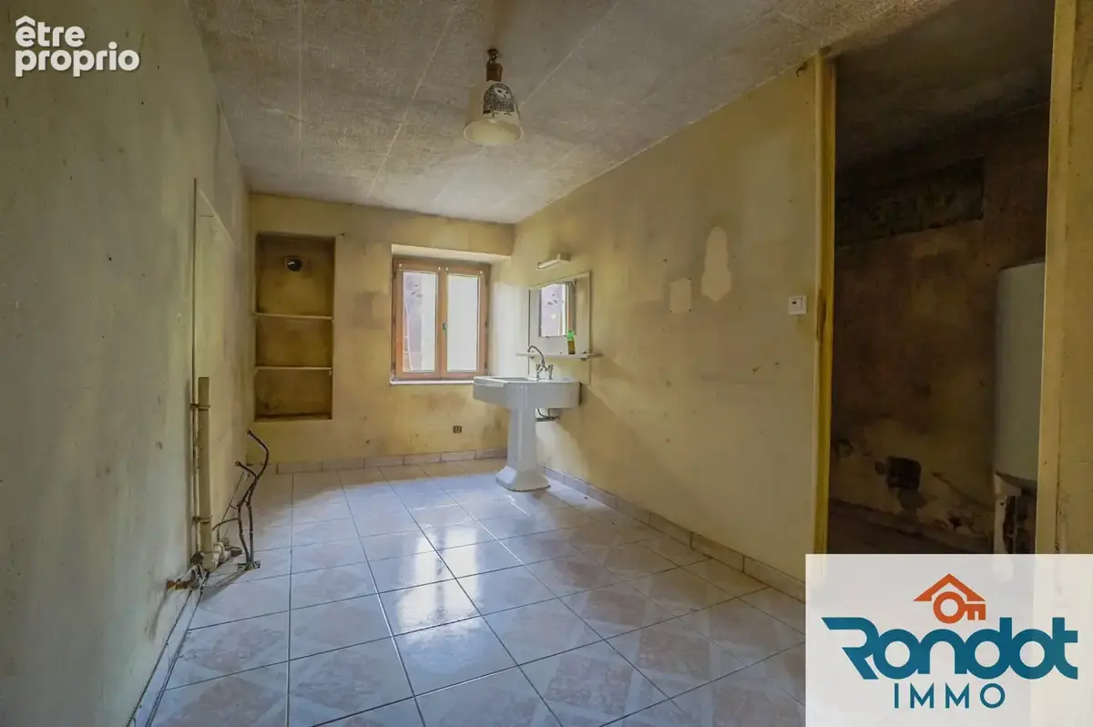 Maison 5 pièces / 2 chambres / 105 m2 / 1266 m2 terrain + grange - photo 5