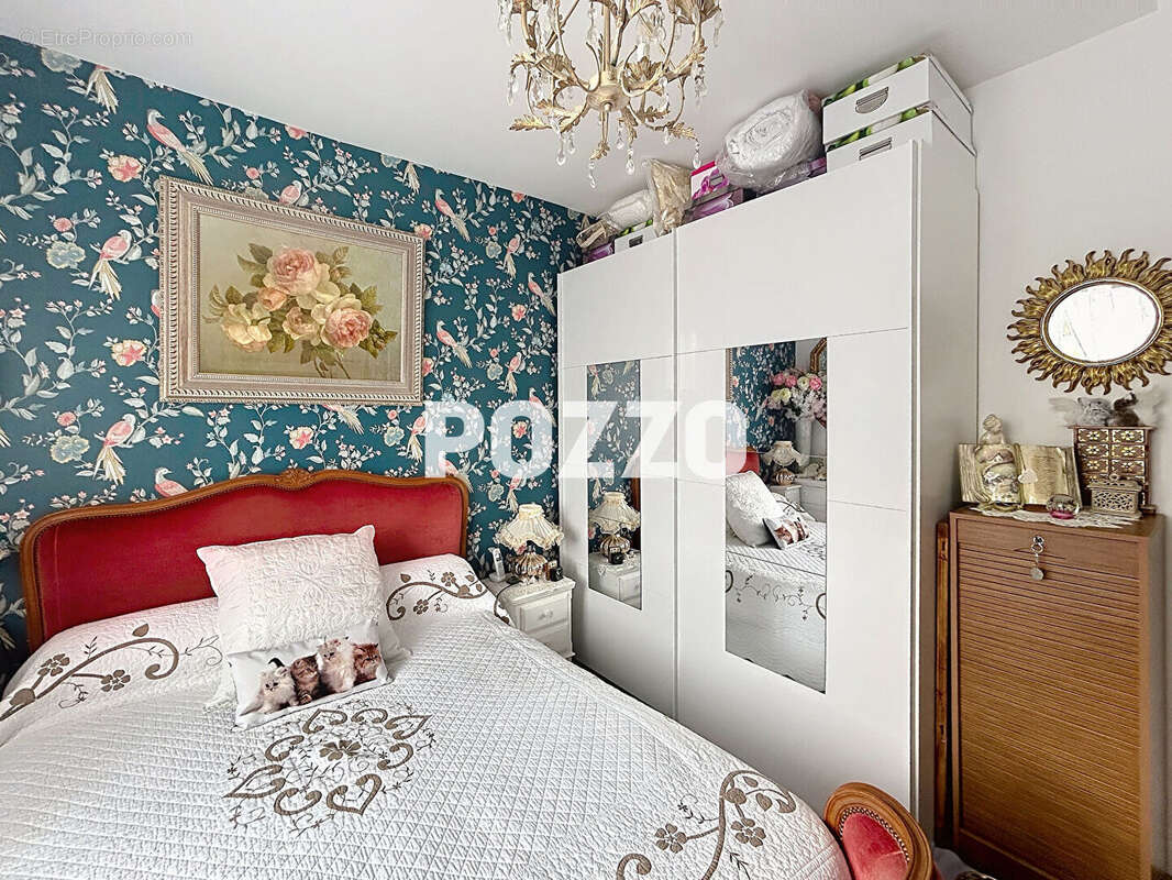 Appartement à DONVILLE-LES-BAINS