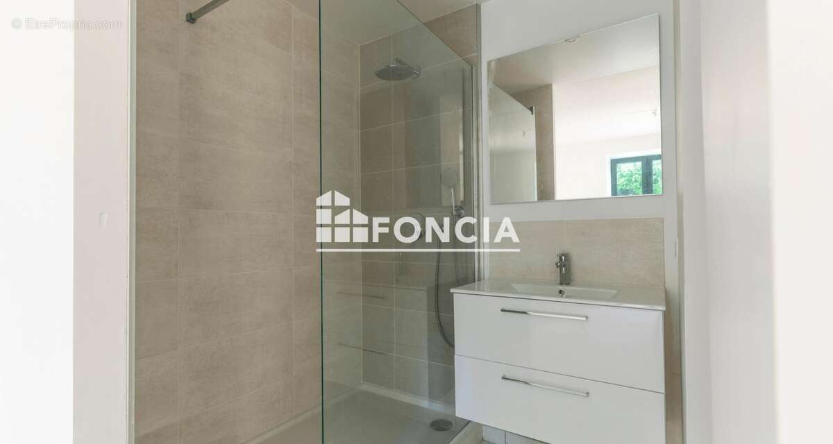 T5 en triplex de 153 m2 - photo 8