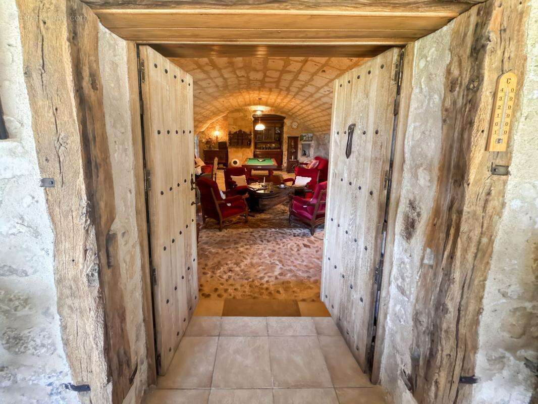 Maison forte aux allures de petit chateau - photo 6