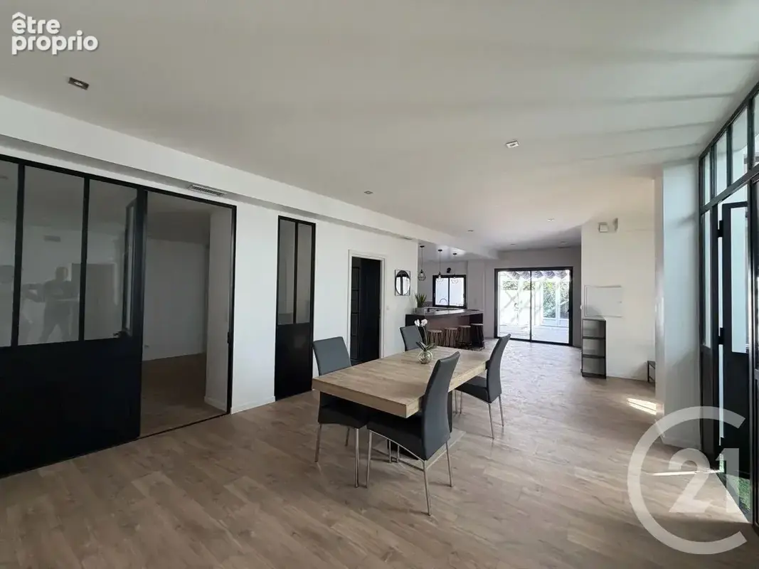 Appartement 4 pièces 140 m² à vendre à Aurillac (15000) - photo 15