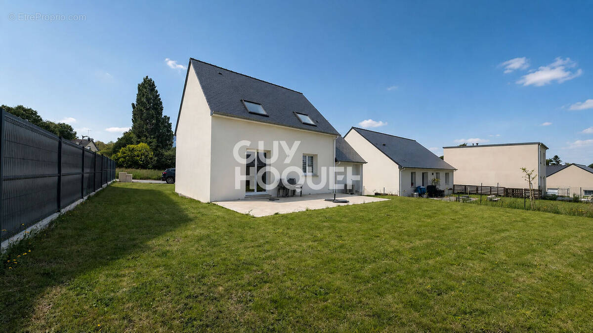 Maison dans le centre bourg de Sérent - réf 7069 - photo 1