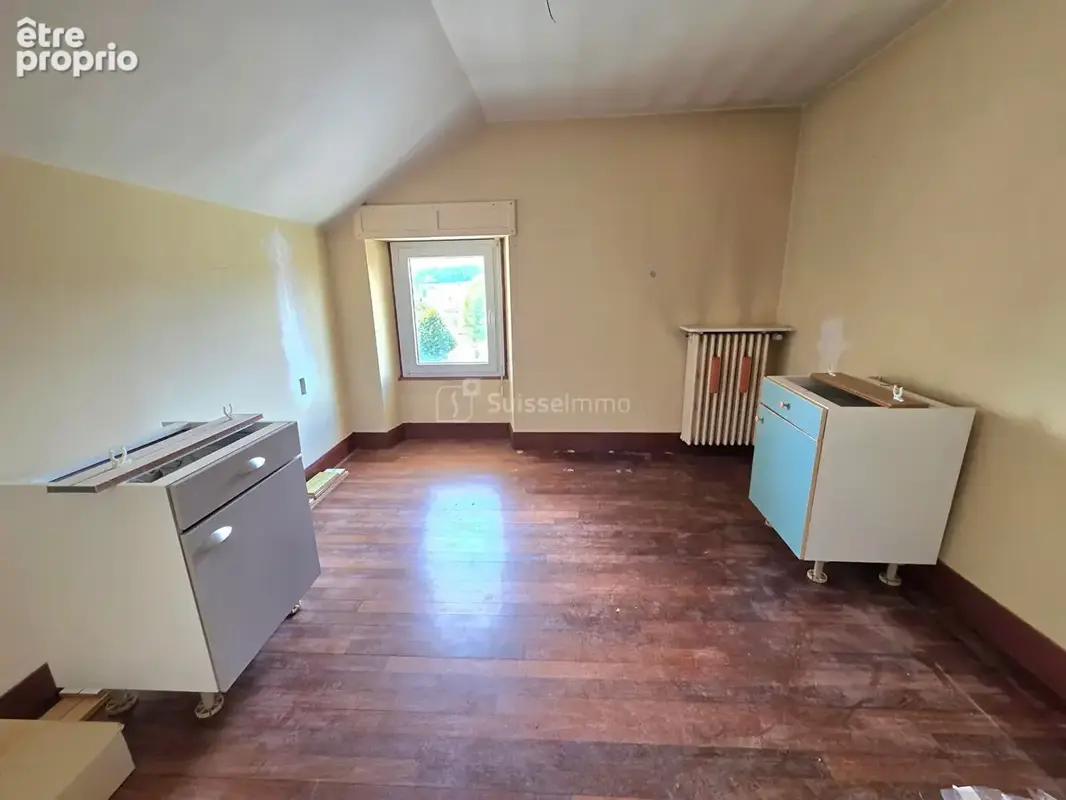 Appartement / plateau  t5 110 m² 89000 euros - photo 4