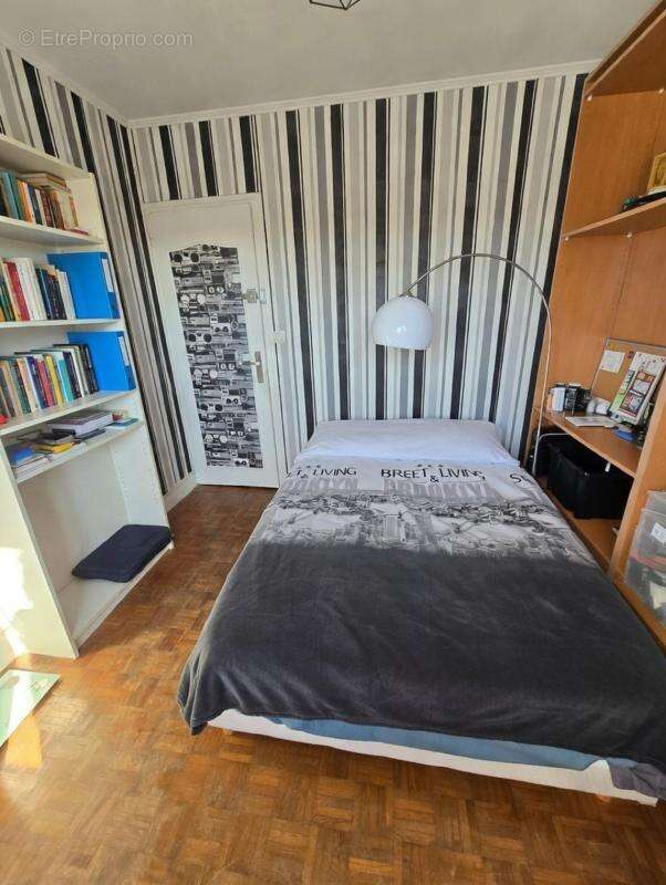 Maison 155 m² à Saint-Ave  - photo 7