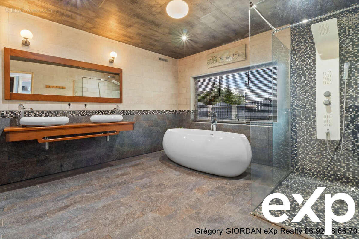 Maison à SAINT-PIERRE