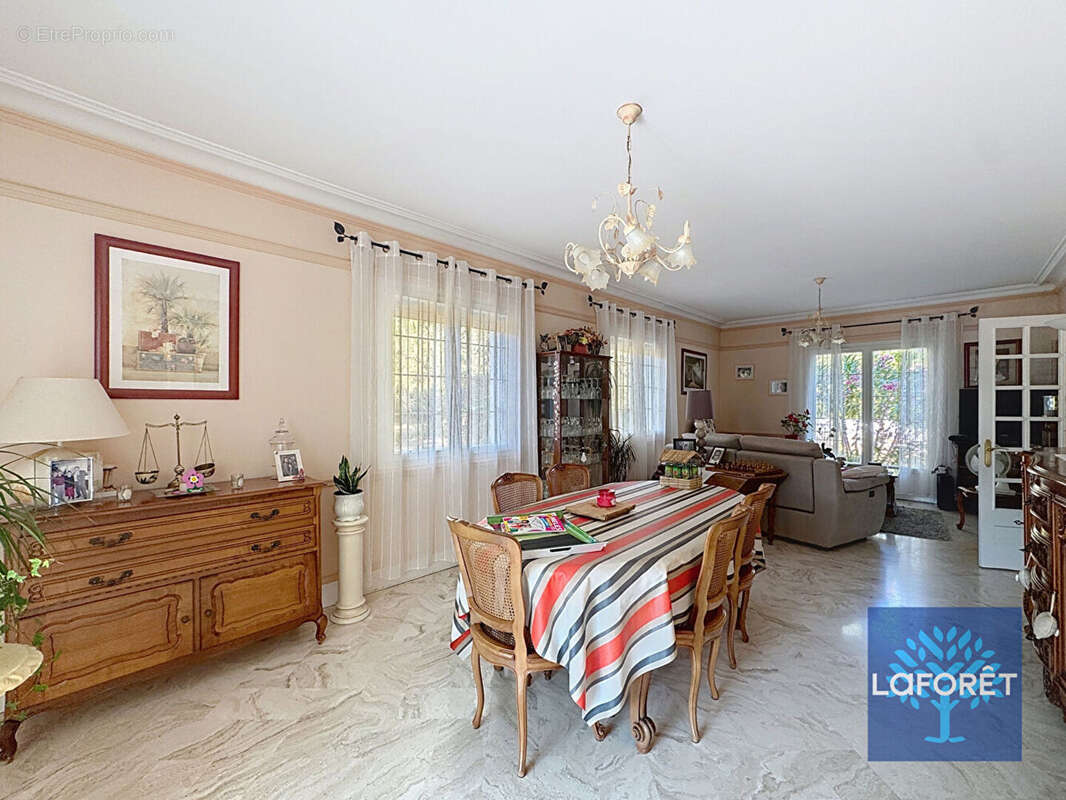 Maison Aubigny  plain pied  4 chambres avec piscine - photo 4