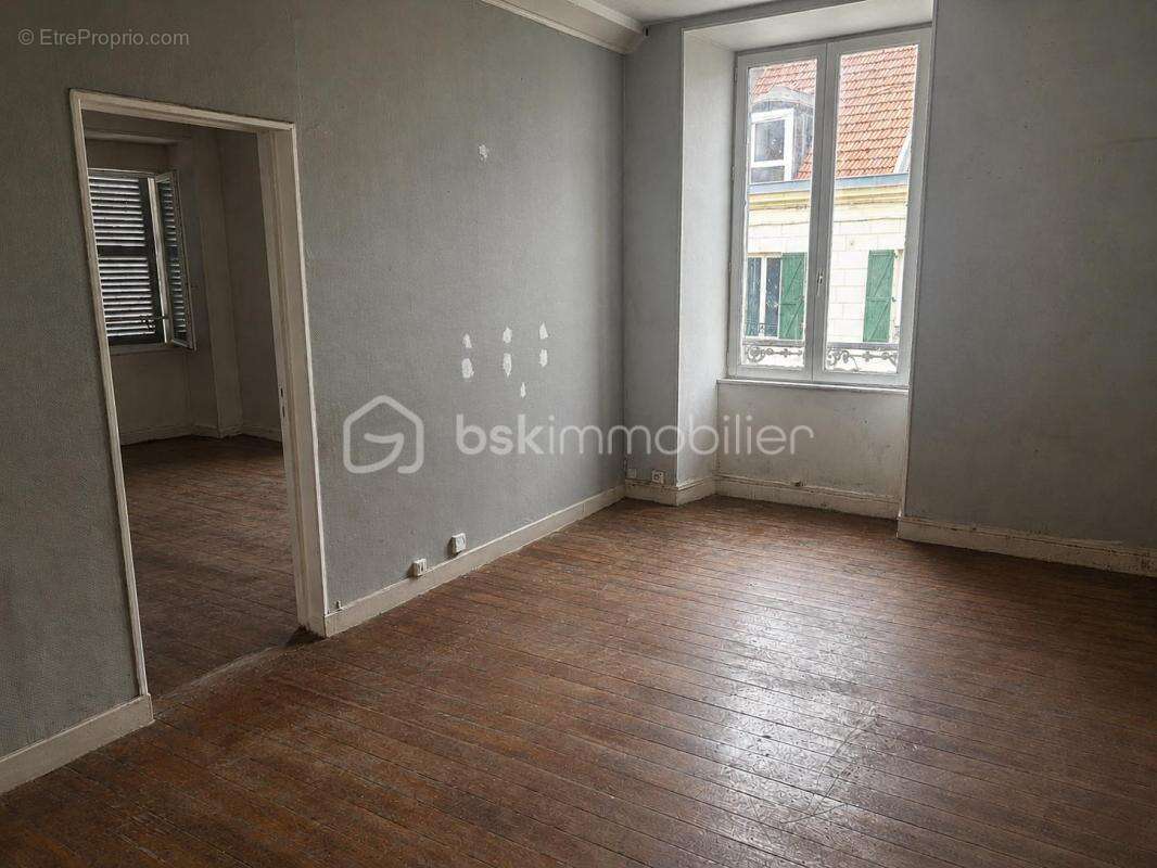 Appartement à ANGERVILLE