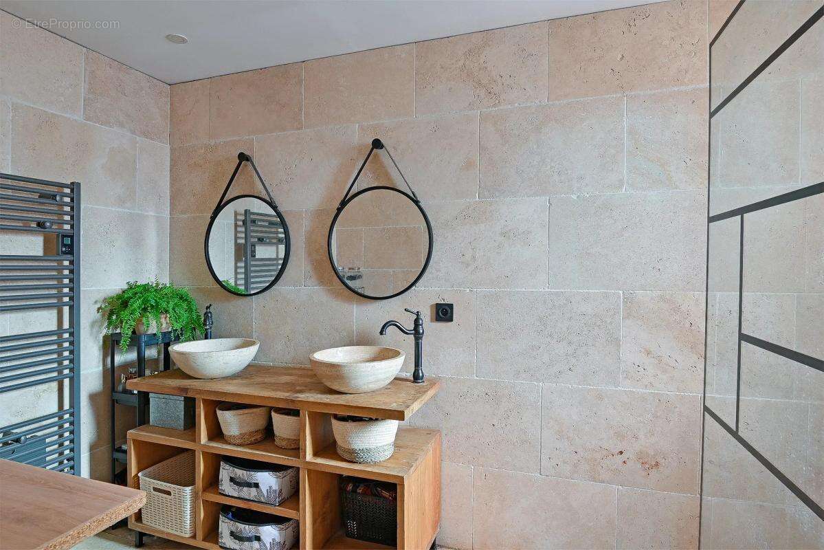 Maison de 5 pièces de 114 m² à Redessan - photo 11