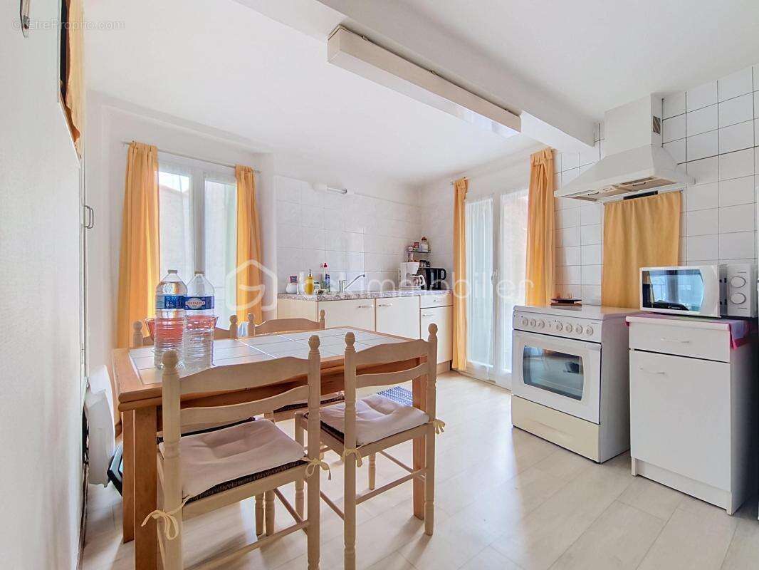 Maison à Vinça 97 m2, 5 pièces, 3 chambres - photo 8