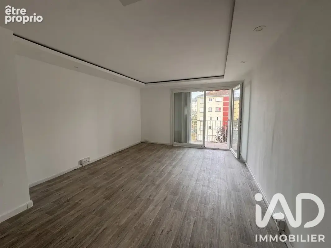 Photo 1 - Appartement à SAINT-FARGEAU-PONTHIERRY